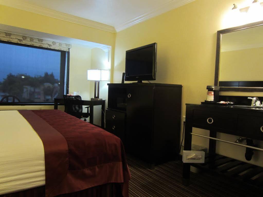 Capri Suites อนาไฮม์ ภายนอก รูปภาพ