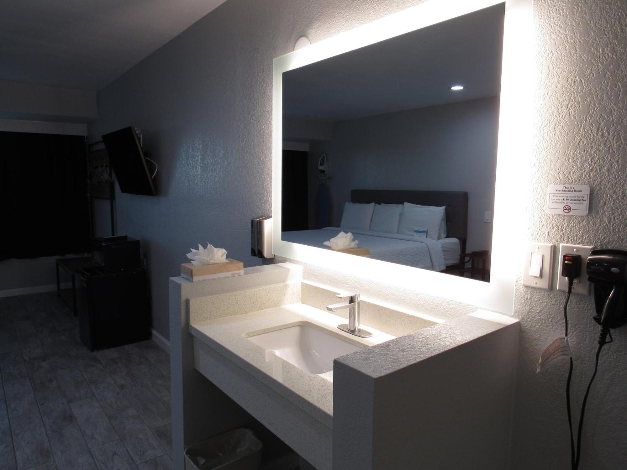 Capri Suites อนาไฮม์ ภายนอก รูปภาพ